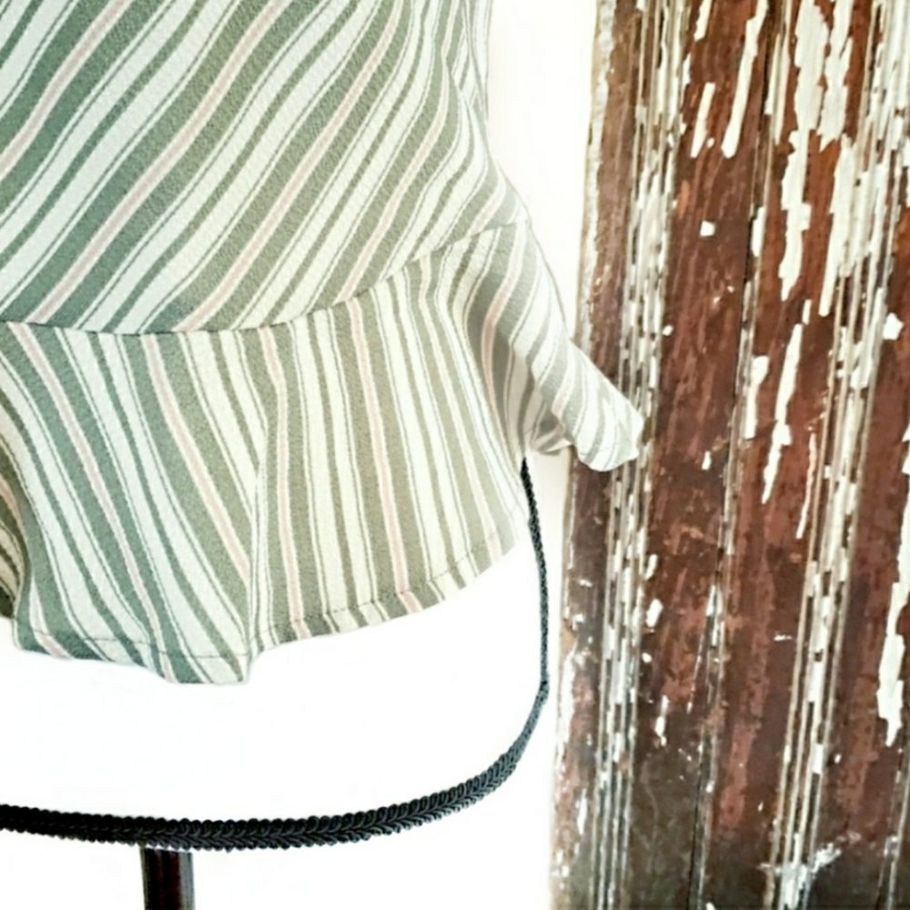 Monteau Crop Top Green And Cream Striped Size M - Picture 3 of 11